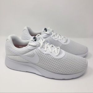 New Nike Tanjun women’s size 11